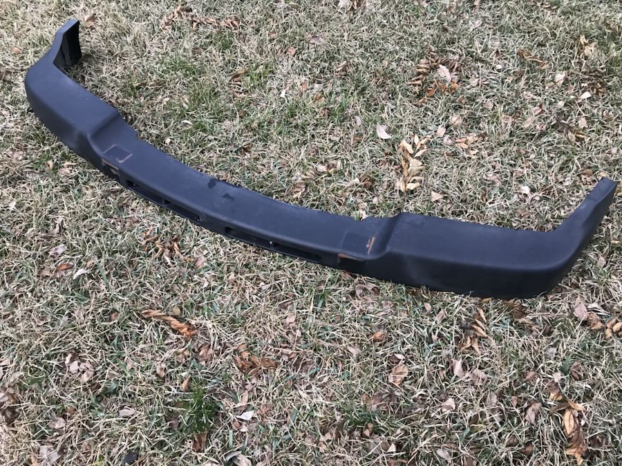 99/02 HD front bumper pad to Chevy Silverado 2500