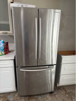 Samsung Refrigerator need gone today 8/2