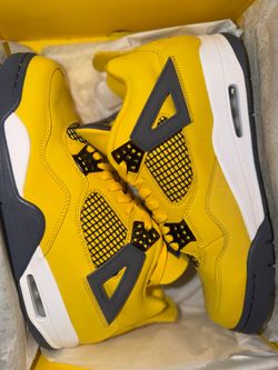 (AUTHENTIC) Jordan 4
