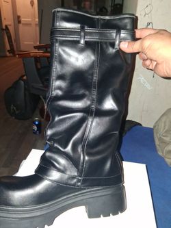 Brand new boots black
