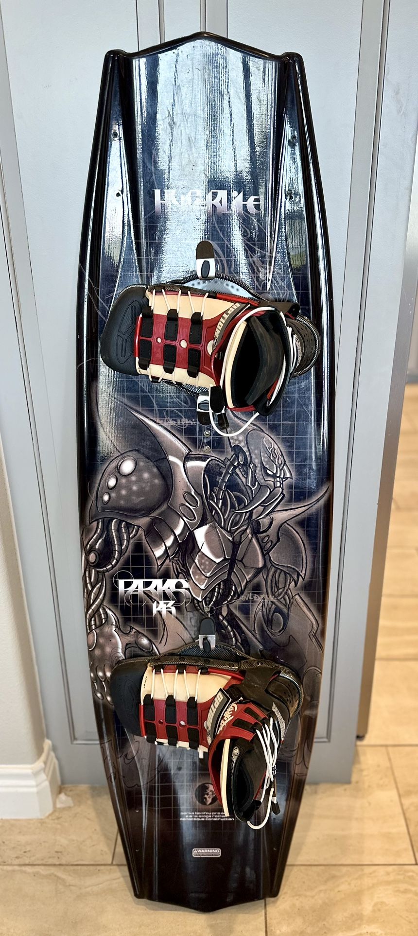 Parks Bonifay 2004 Hyperlite Parks 143 Biolite Wakeboard (XLarge Carbon Fiber Hyperlite Bindings Included)