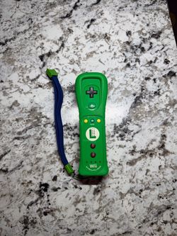 Nintendo Wii Remote Plus Luigi Edition