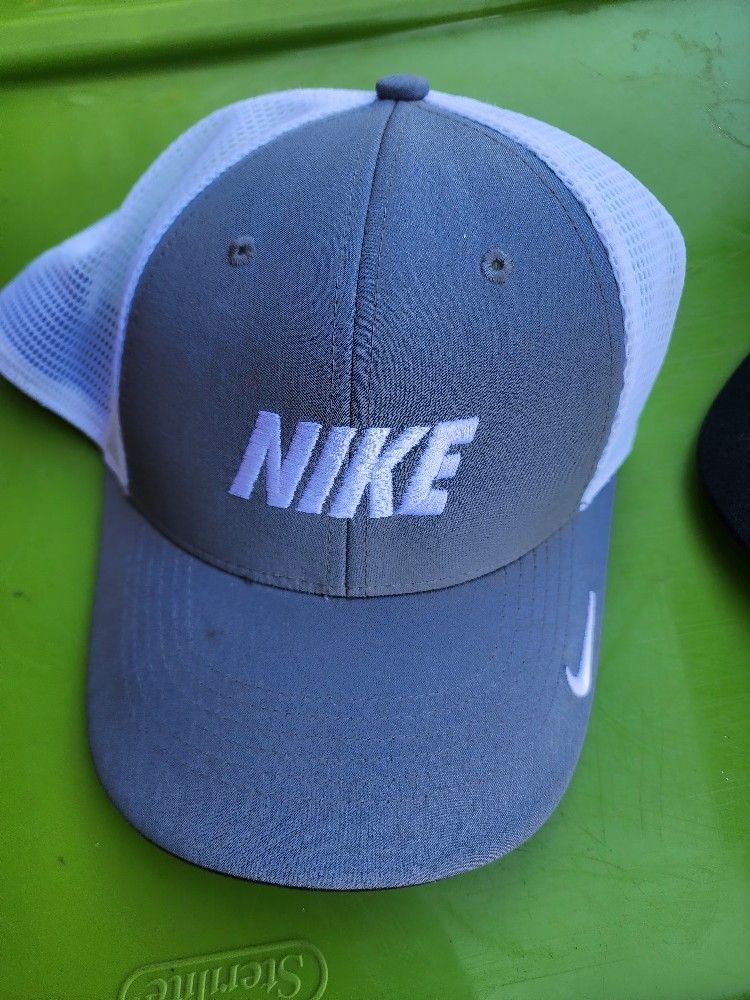 New Nike Hat