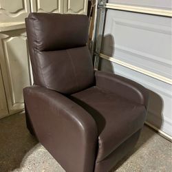 Reclining Leather Chair Like New
