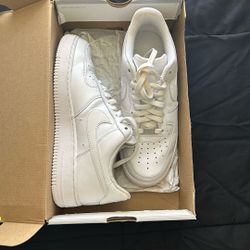 Nike Air Force 1