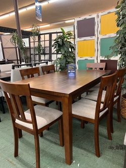 🔥Hot Deal🔥Brand New 7pc Dining Set: Table with six chairs $550, Payment available, Delivery Available
