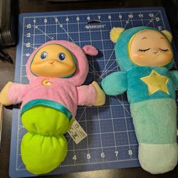 Hasbro Playskool Pink & Blue Glo Glow Worm's Light Up & Singing Plush 2017 2020