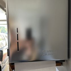  Bi Fold  Paper Towel Dispenser 