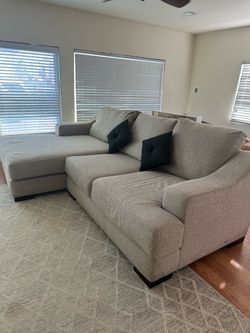 Sectional L couches