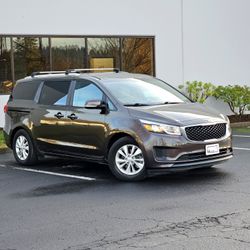 2016 KIA Sedona
