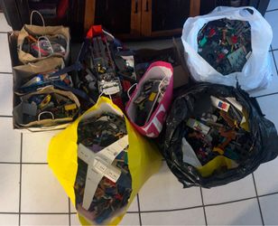 157 lbs of Genuine LEGO Bulk Lot – 100% Authentic – Includes Minifigures & Accessories