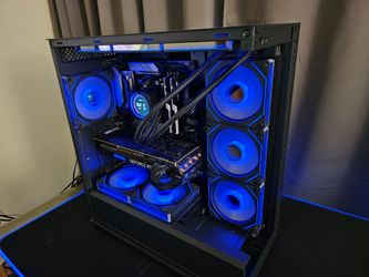 Custom gaming PC