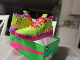 PUMA LaMelo Ball MB.01 Inverse Toxic Men’s Size 10.5