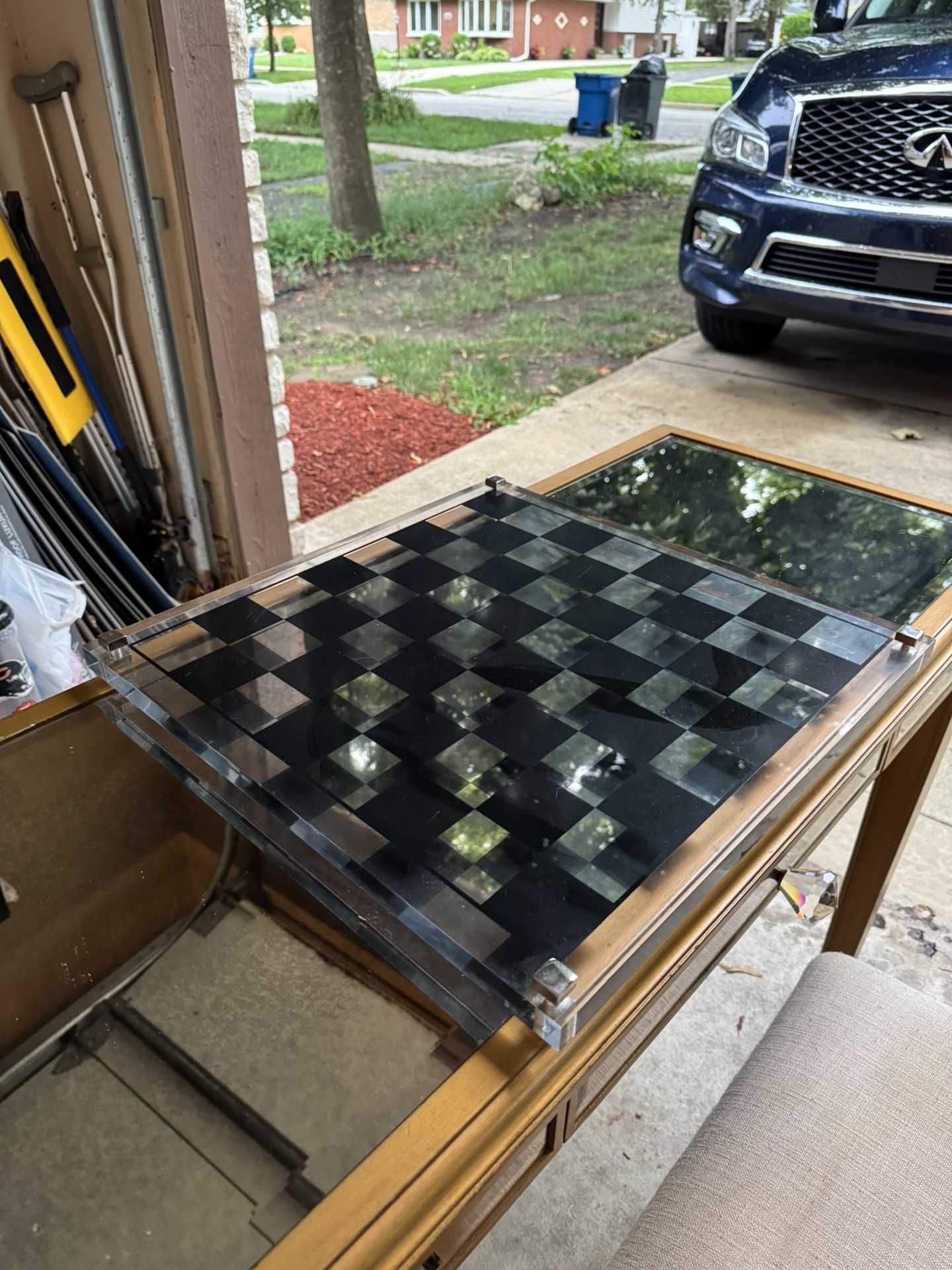 Z Gallery Acrylic Chess Set