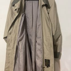 Woman All-Weather Coat L