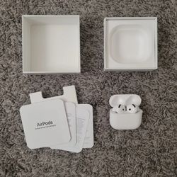 Apple AirPods 4th Generation 