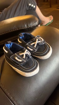 Infant boat shoes