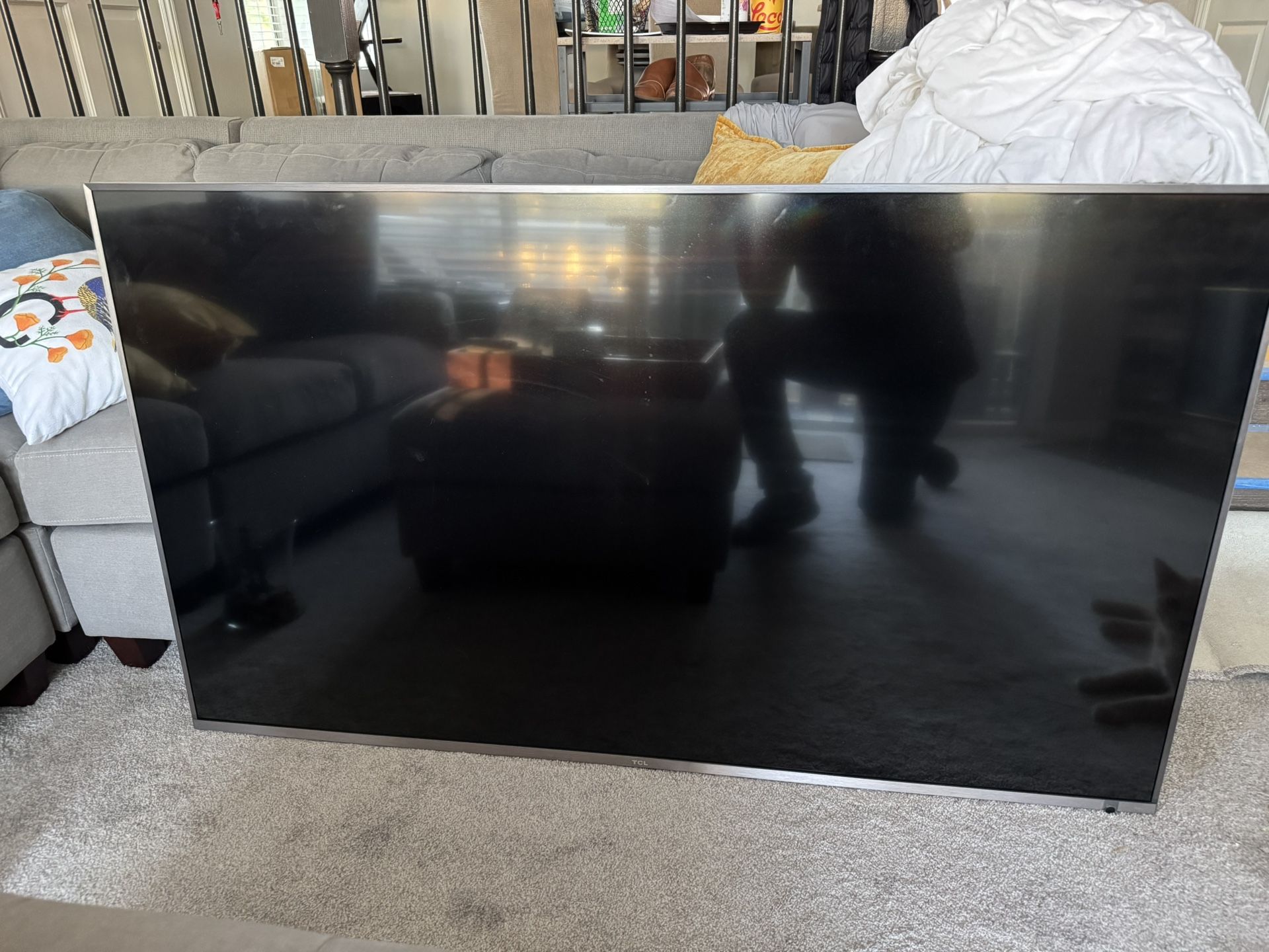 TCL 65R617 65-Inch 4K Ultra HD Roku Smart LED TV (2018 Model)