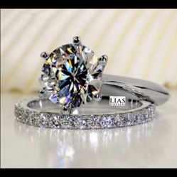 New 18k White Gold Wedding Ring Set 