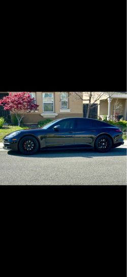 2018 Porsche Panamera