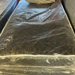 Twin Mattresses  ( Labor Day Weekend Sale!!)