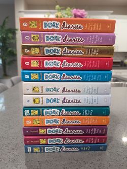 Dork DIARIES Book Series Rachel Renee Russell Partial Set. Books in great shape. Only $10 for everything.