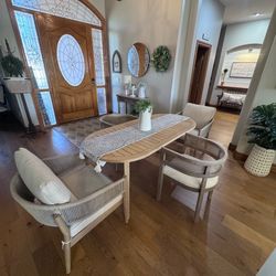 Christopher Knight Indoor/Outdoor Dining Room Table and (4) Chairs