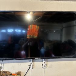 45 Inch Element TV
