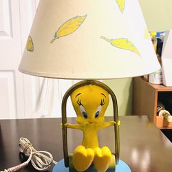 Vintage 1998 Warner Bros. Tweety Bird Lamp