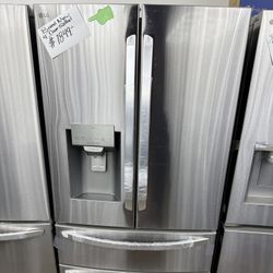 Brand New LG 28 cu. ft. 4-Door French Door Smart Refrigerator with Ice and Water Dispenser in PrintProof Stainless Steel