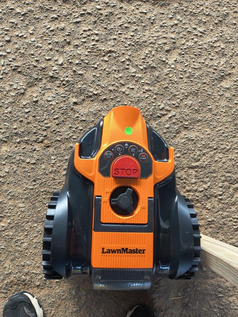 New Robotic LawnMaster Lawnmower