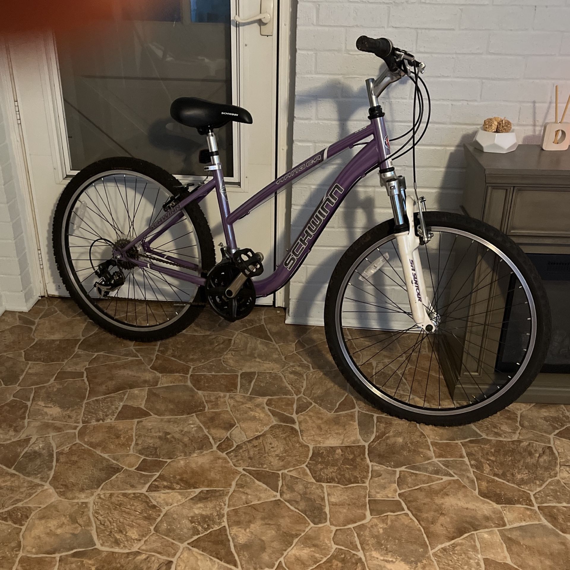 SCHWINN Ranger Bike 7 Sped And 3 Gear.