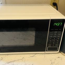 Microwave Oven 