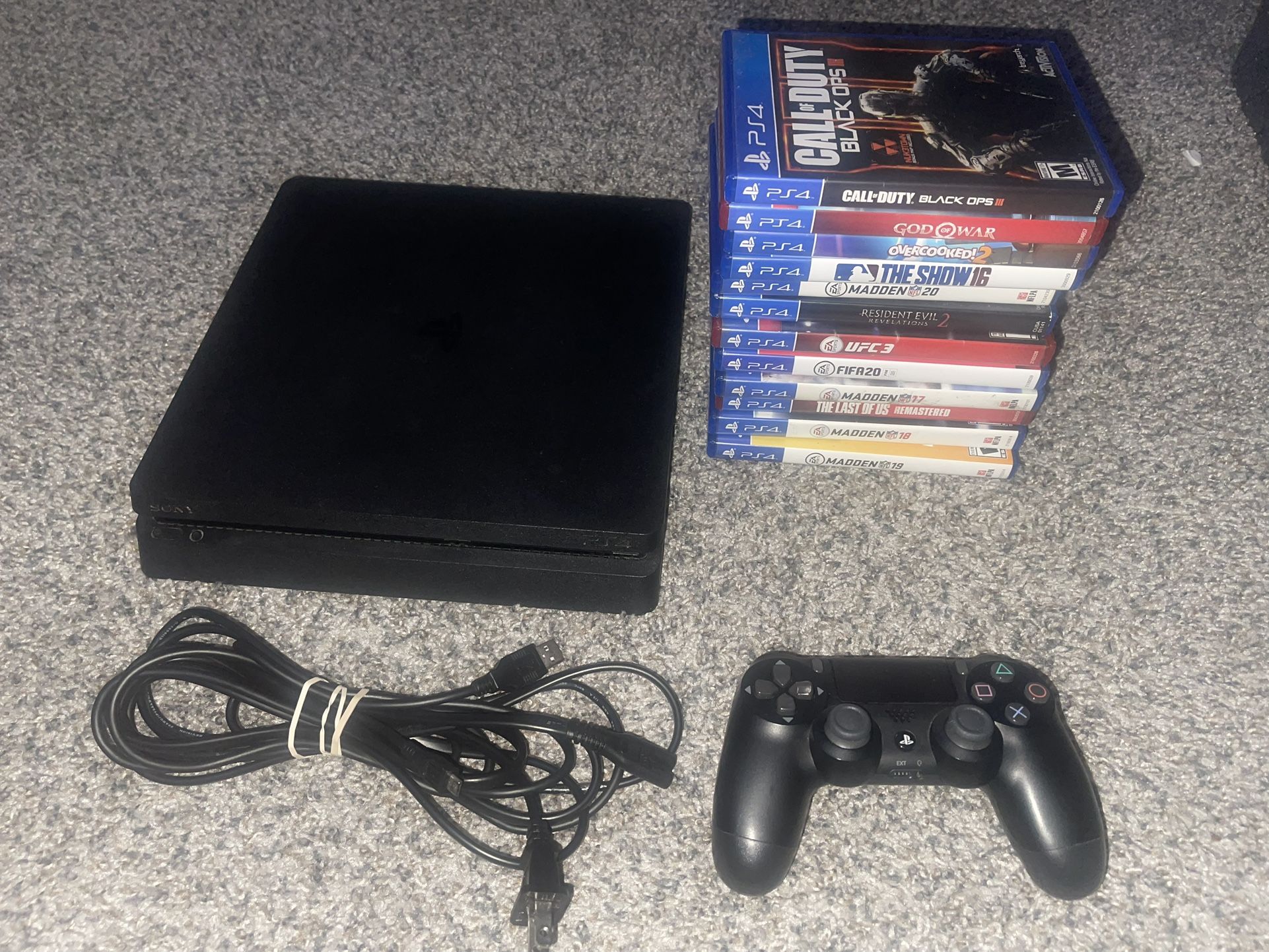 Sony Playstation 4 1TB console bundle with 1 controller and 12 games