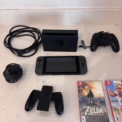 Nintendo Switch Bundle - Extra Controller and 2 Games included