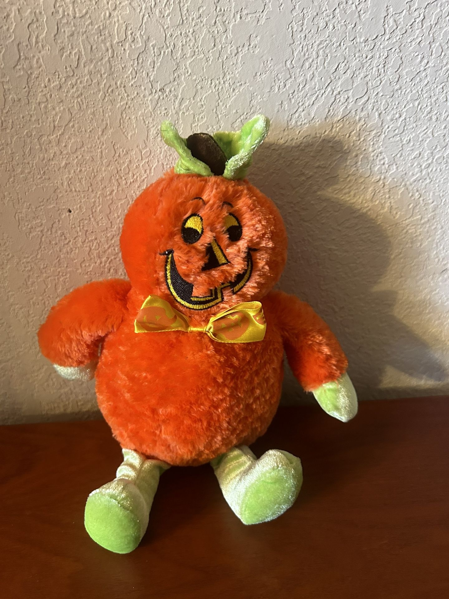 Dan Dee Punkin Jack O Lantern Halloween 10 Inch Plush Stuffed Animal Toy Gift