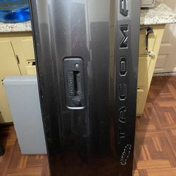 Dark Grey Tacoma Tailgate