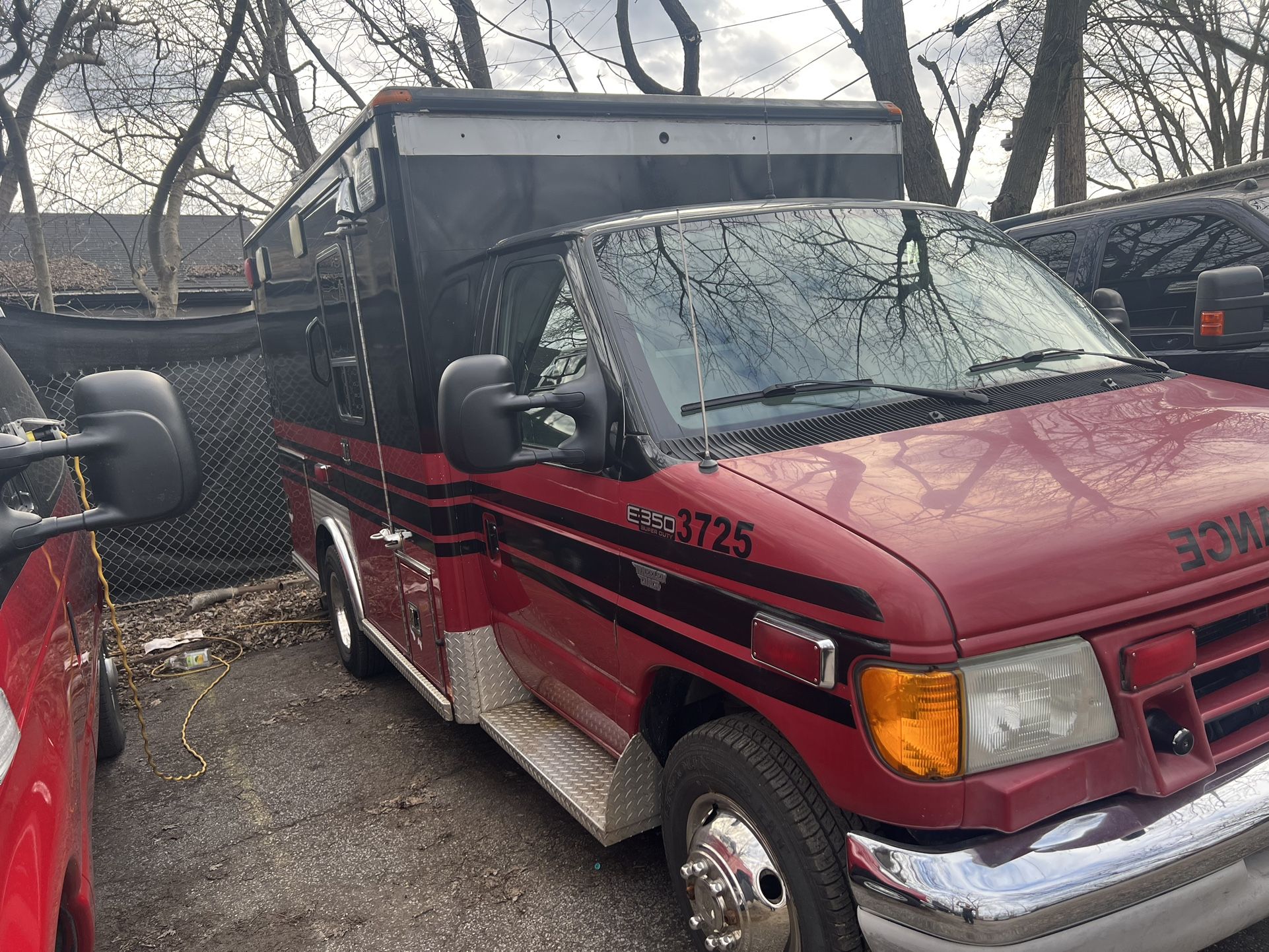 2003 Ford E-350