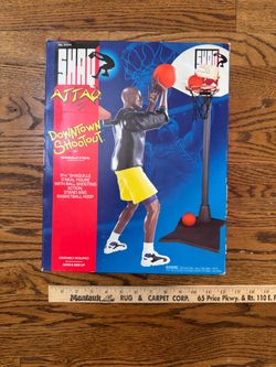 1993 SHAQ ATTAQ Downtown Shootout Game KennerAttack Shaquille O'Neal Figure