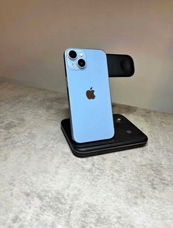 iPhone 14 unlocked