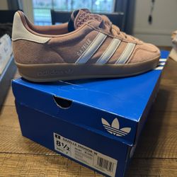 Women’s Adidas Gazelle 