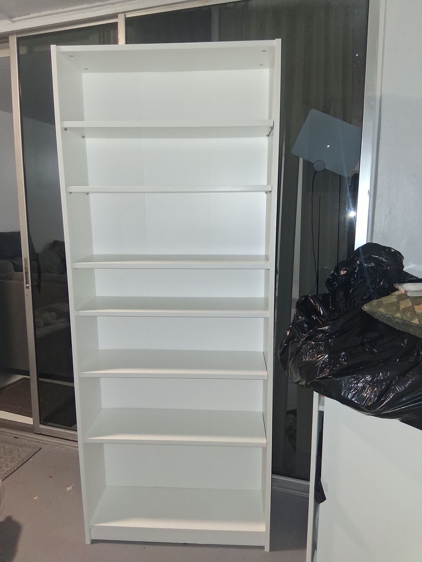 Shelf ,repiza blanca