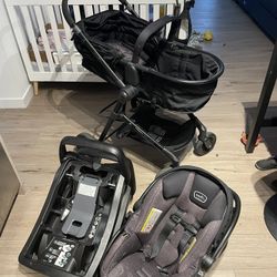 Evenflo Pivot Travel Stroller