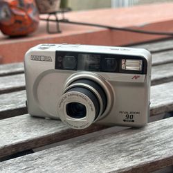Vintage Minolta 35mm Film Camera 