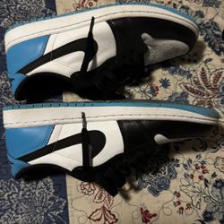  Jordan’s 1 Low powder blue size 8.5 