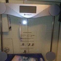 !! Weight Scale Works Good Missing The Battery Cover