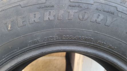 Used tire 255 / 65 / 17