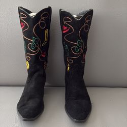 Chilis western themed suede boots
