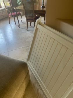Pottery Barn Trundle Bed