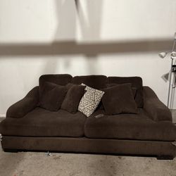 COUCH 